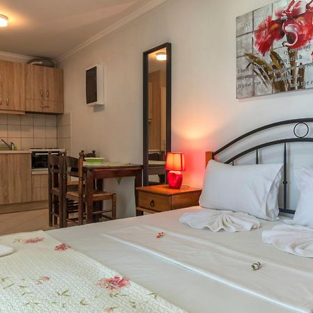 Villa Sandy Sívota エクステリア 写真