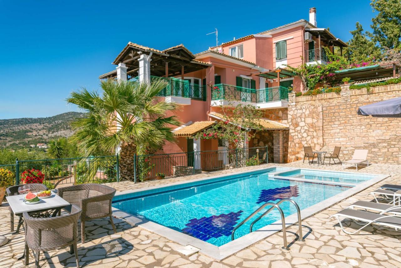 Villa Sandy Sívota エクステリア 写真