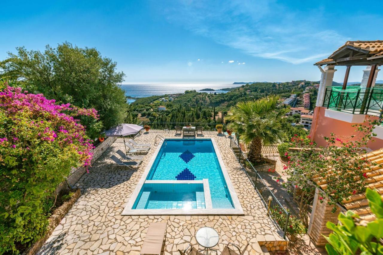 Villa Sandy Sívota エクステリア 写真