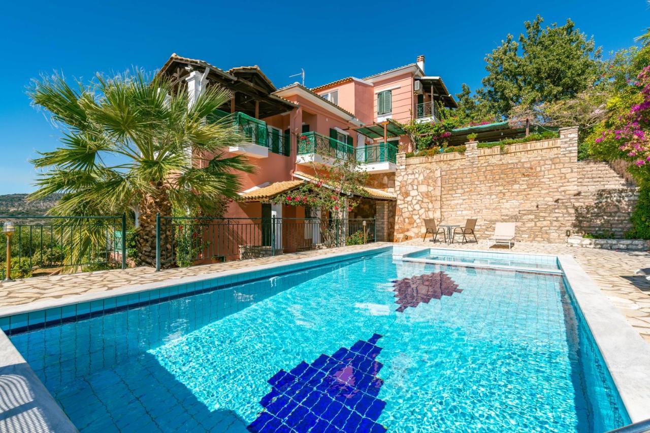 Villa Sandy Sívota エクステリア 写真